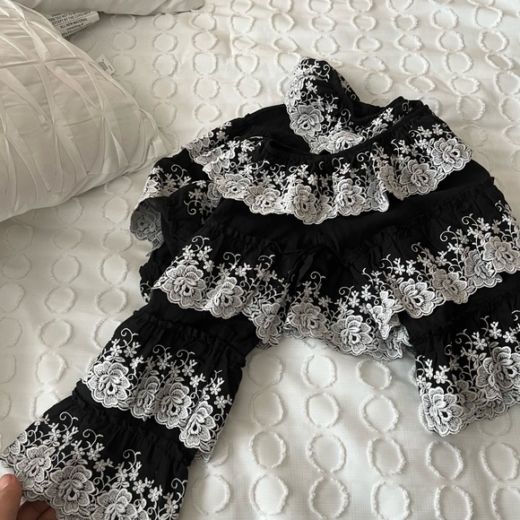 Floral - Picture 5 of 6